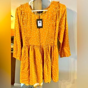 NWT Casual 3/4 Sleeve Ruffle Front Top